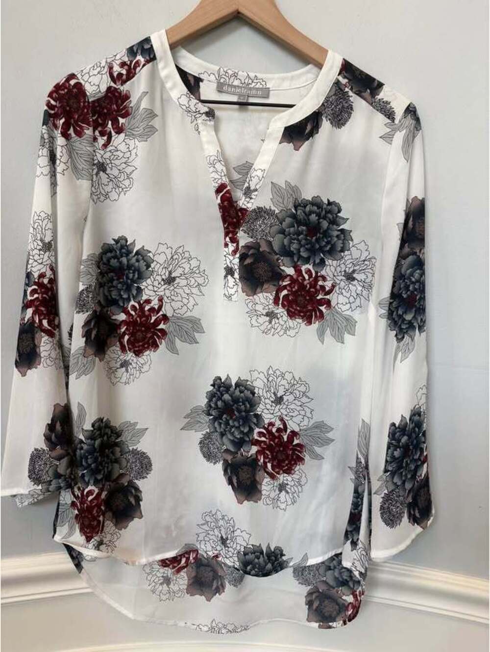 Daniel Rainn Floral Blouse Size M